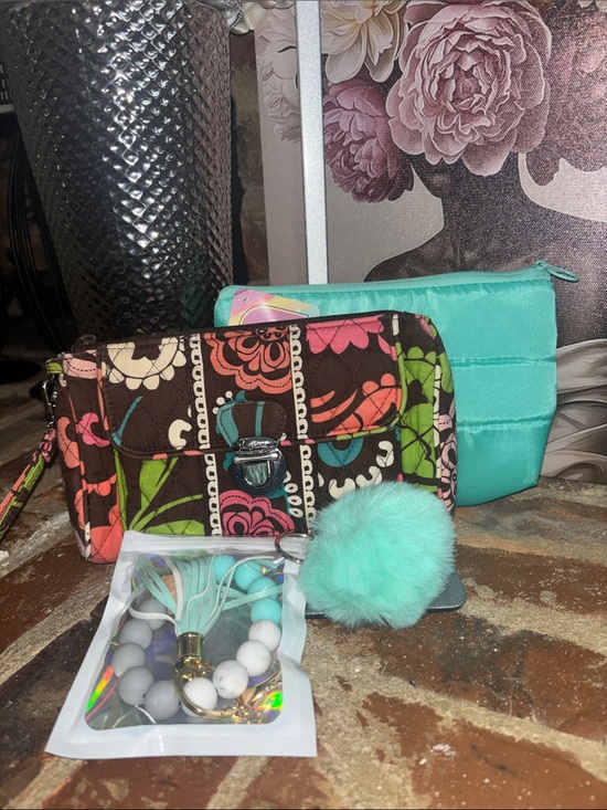 Vera Bradley Handbags - Vera Bradley Floral Quilted Wristlet w/ bag charm and cosmetic bag bundle